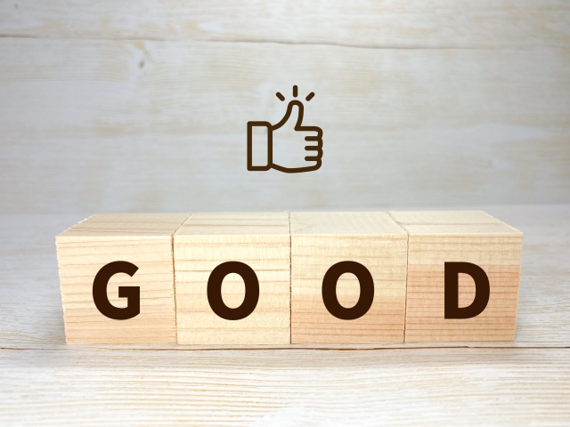 GOODと書かれた木のブロック